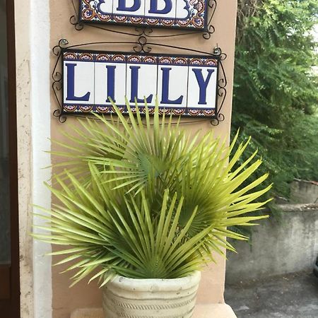 Lilly Bed & Breakfast Sulmona Ngoại thất bức ảnh