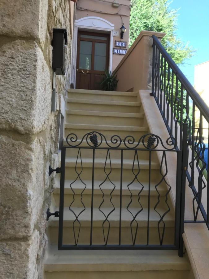 Lilly Bed & Breakfast Sulmona Ngoại thất bức ảnh
