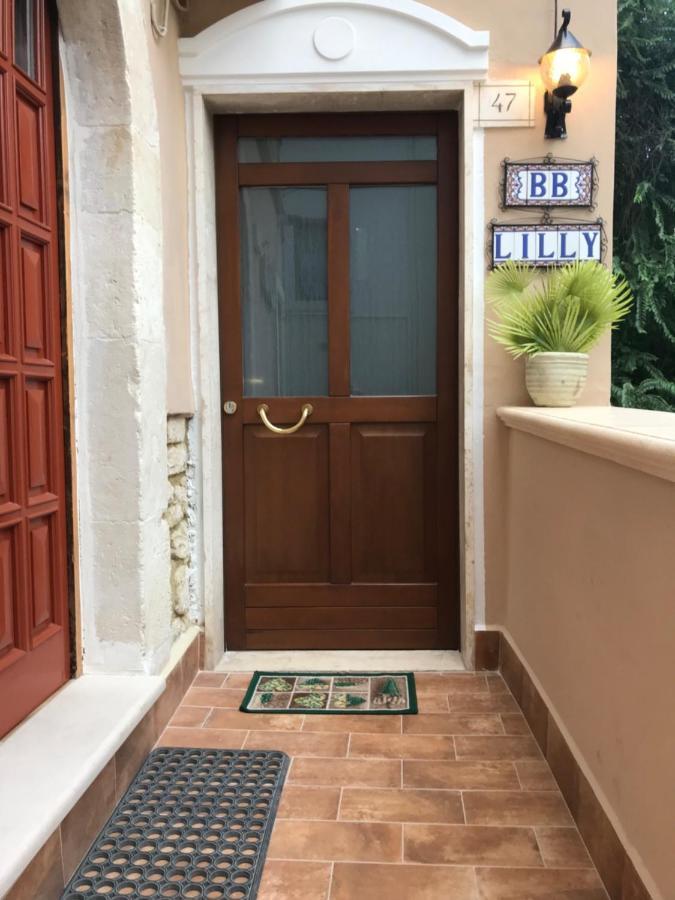 Lilly Bed & Breakfast Sulmona Ngoại thất bức ảnh